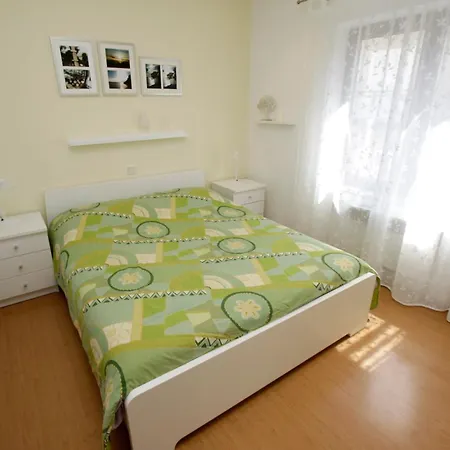 Besker Lejlighed Makarska