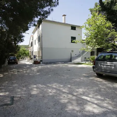 Besker Appartement Makarska